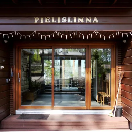 Pielislinna Βίλα Kolinkylä