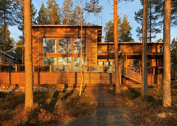 皮里斯里纳别墅 别墅 Kolinkylä