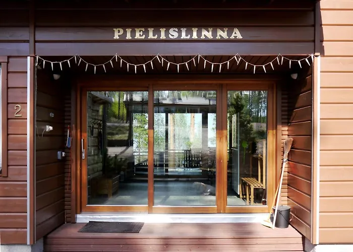 皮里斯里纳别墅 别墅 Kolinkylä