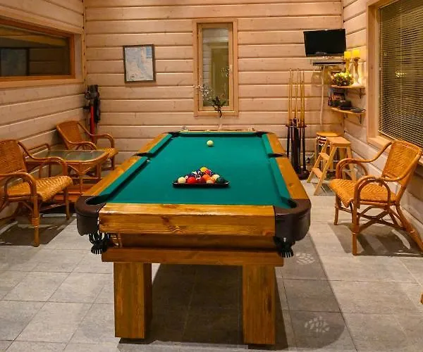 皮里斯里纳别墅 * Kolinkylä