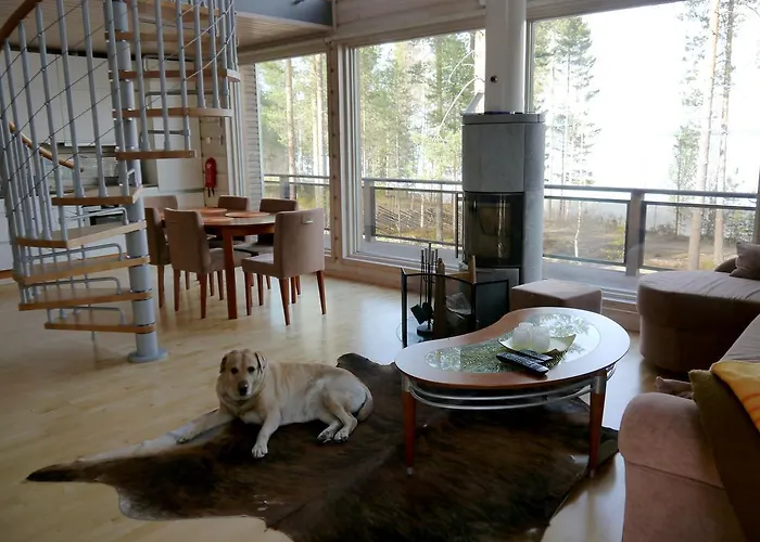 皮里斯里纳别墅 Kolinkylä