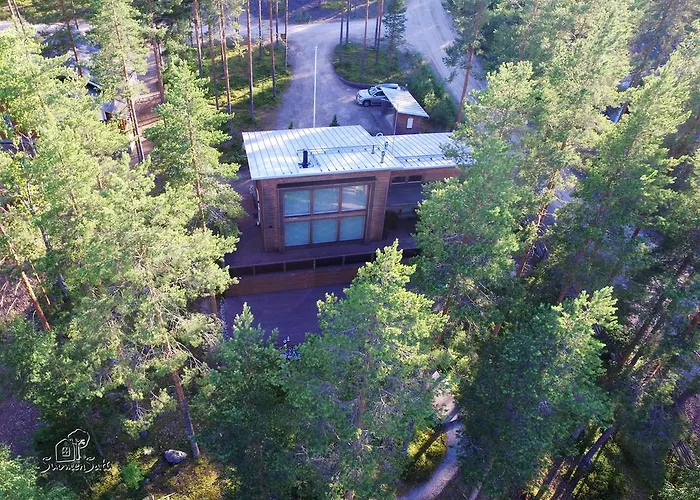 皮里斯里纳别墅 别墅 Kolinkylä