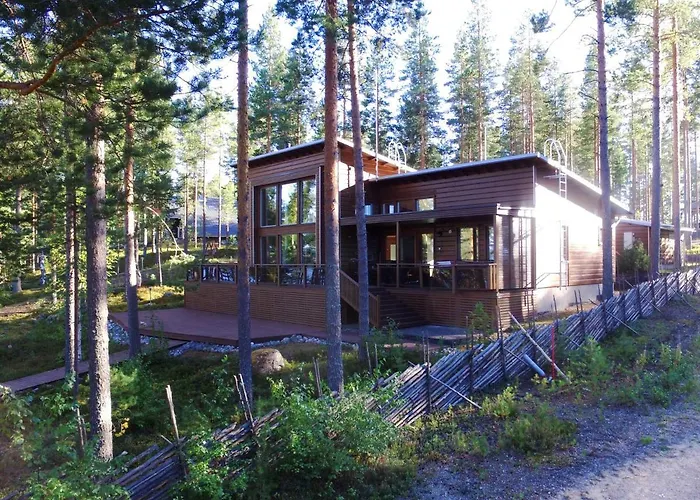 皮里斯里纳别墅 别墅 Kolinkylä